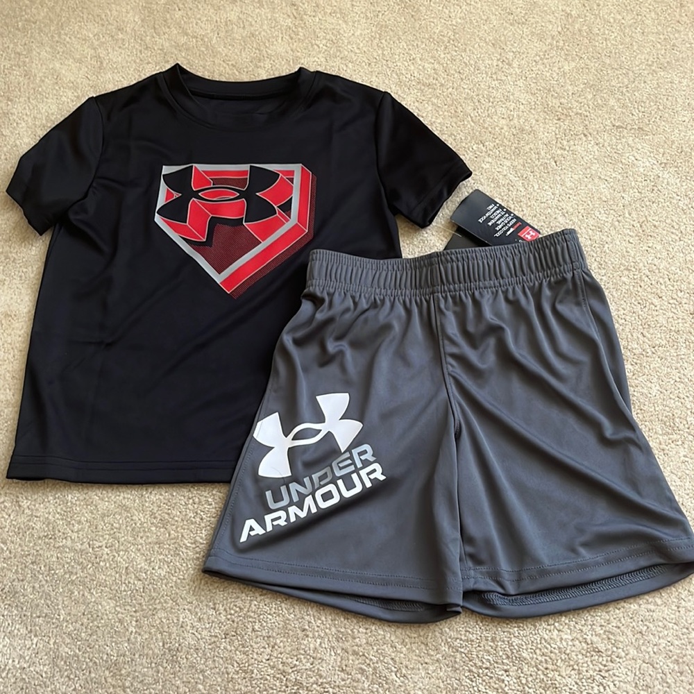 Underarmour boys heatgear shorts set